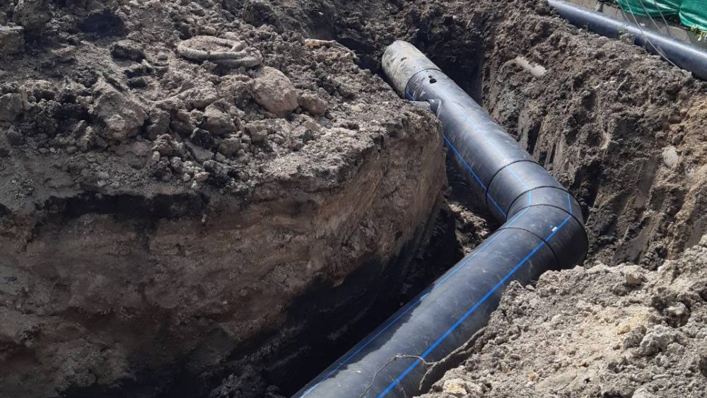 Đào rãnh và thi công đặt ống HDPE