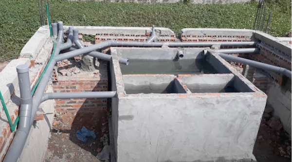 Dung tích bể phốt dưới gầm cầu thang